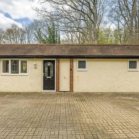 Country Cottage & Tennis Court Warnham Exterior photo