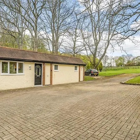 Country Cottage & Tennis Court Warnham Exterior photo